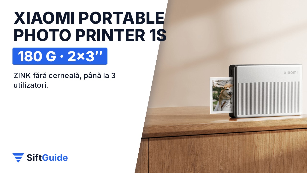 Imprimanta foto Xiaomi 1S pe un raft, cu o poză printată